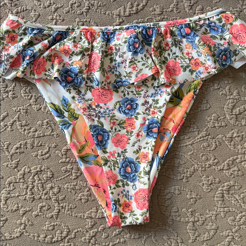 Maaji Floral swim set - Picture 2 of 3
